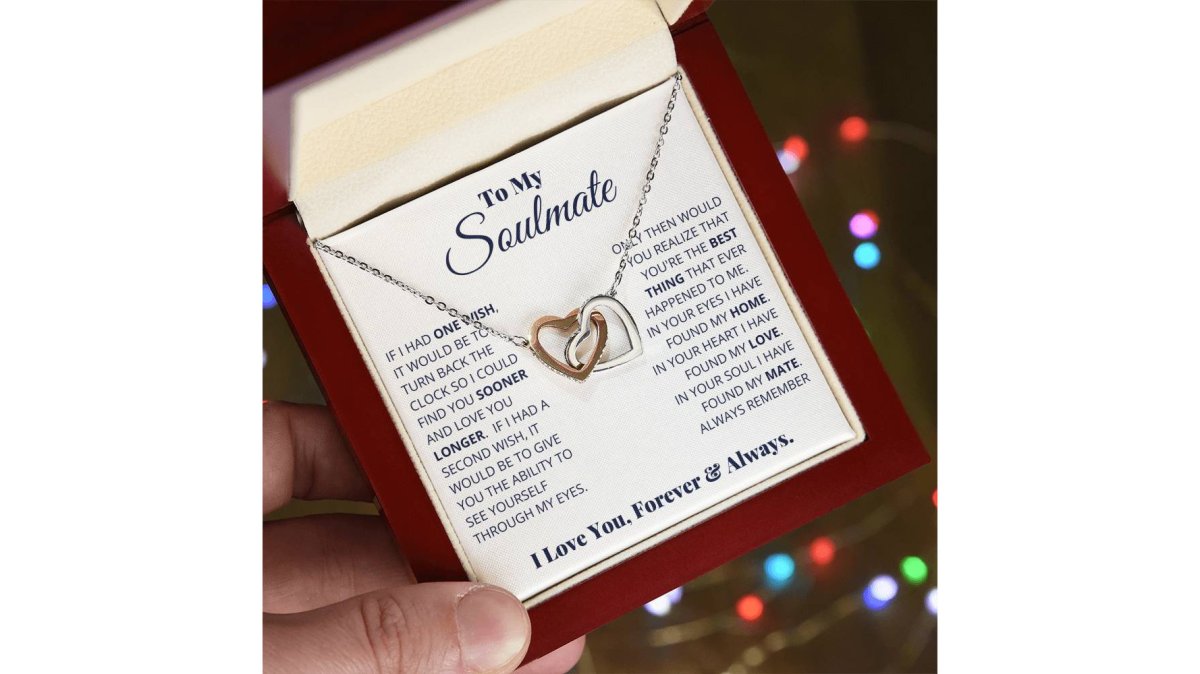 7 Sentimental Gifts for Soulmate That Deepen Your Bond